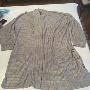 GiGio NWT womens light knit cardigan sz Large